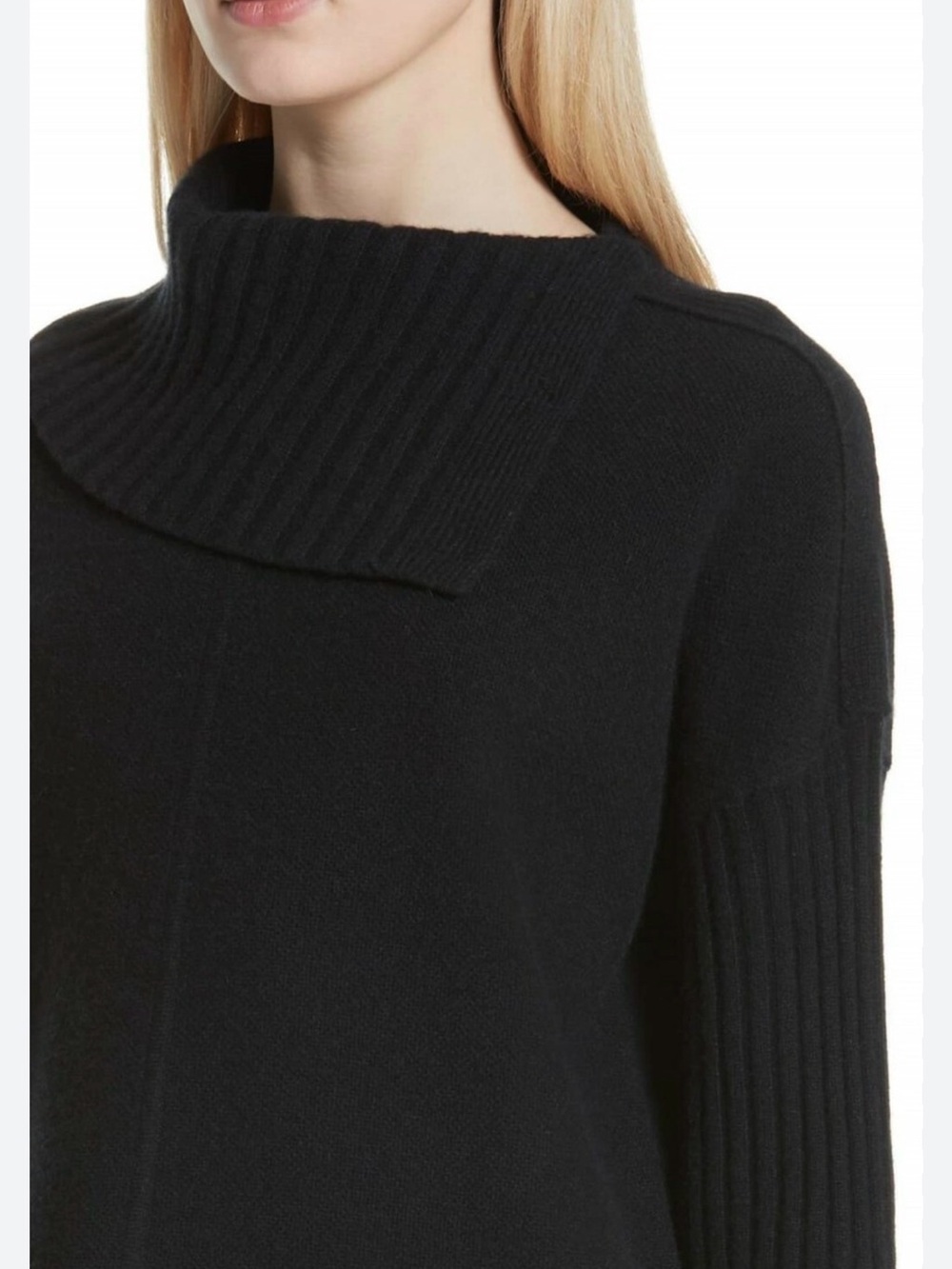 💚 NWT Dark Green Ribbed Funnel-Neck  Sweater